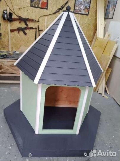 Домик для уток на воде