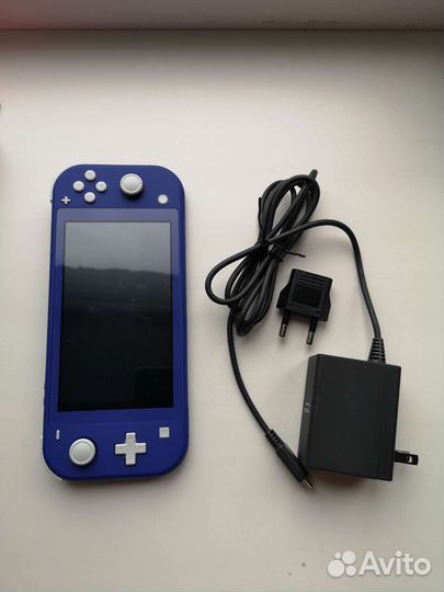 Приставка Nintendo Switch lite синий