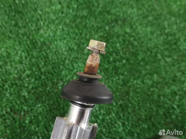 Мотор стеклоочистителя задний Lexus RX300 (MCU35)