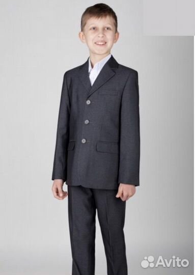 Школьная форма для мальчика новая серая 128