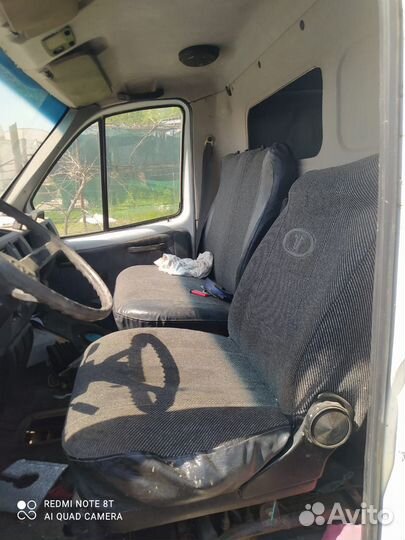 В разборке газель 2705