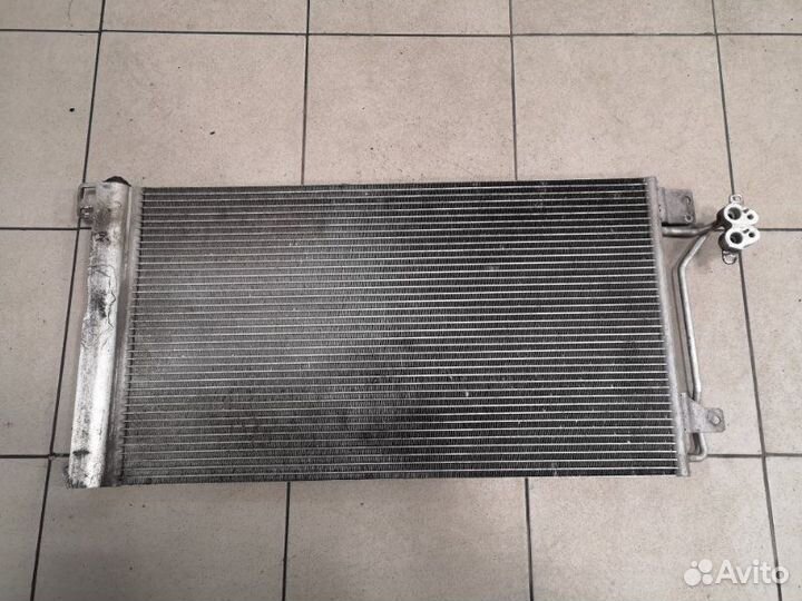 Радиатор кондиционера Volkswagen Transporter T5