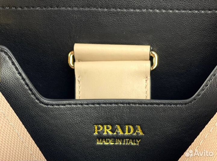 Сумка Prada