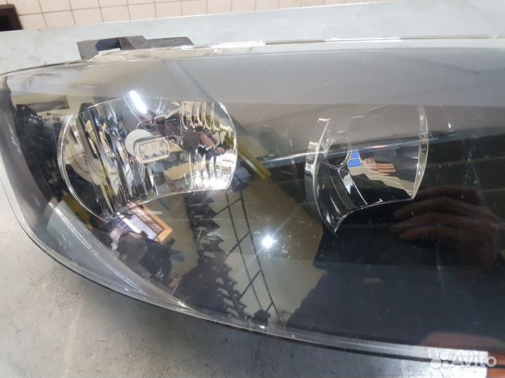 Фара правая галоген valeo Audi Q7 4L 4l0941004