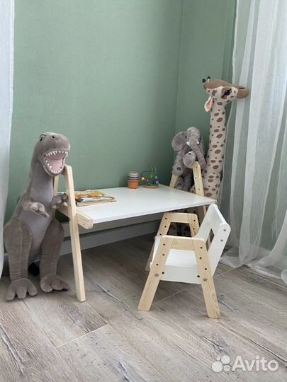 Детский стол и стул растущие. Умная мебель