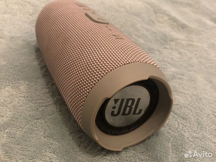 Портативная колонка jbl