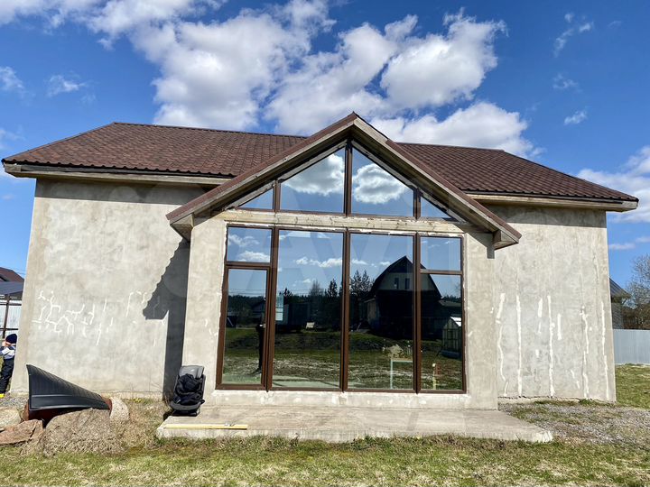 Коттедж 250 м² на участке 15 сот.