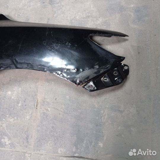 Крыло переднее правое toyota corolla 150