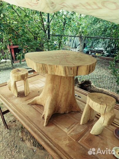 Дубовый стол
