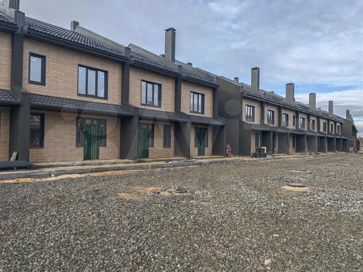 Таунхаус 109,4 м² на участке 1 сот.