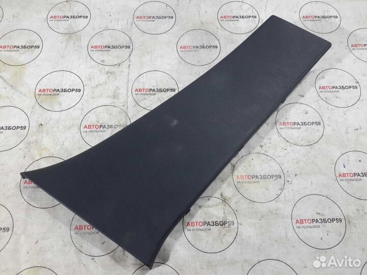 Обшивка средней правой стойки Renault Fluence