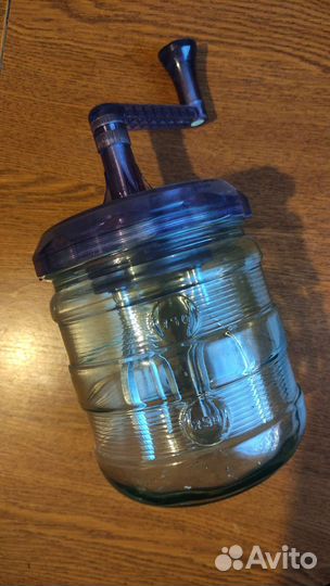 Ручная кремовзбивалка новая