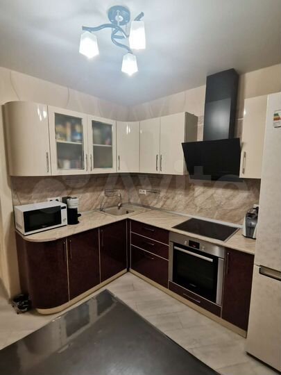 1-к. квартира, 35 м², 8/17 эт.