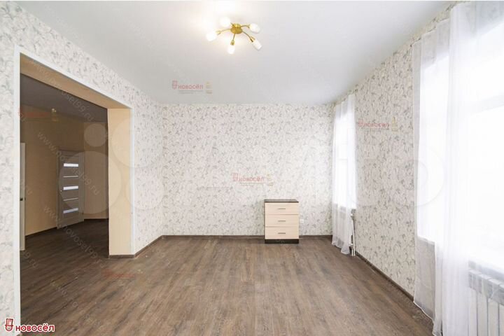 Коттедж 245 м² на участке 11 сот.