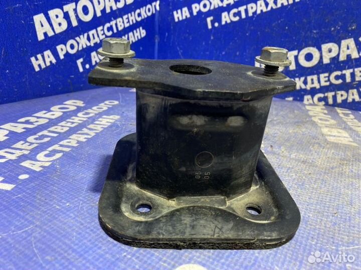 Кронштейн усилителя заднего бампера Bmw E60 седан