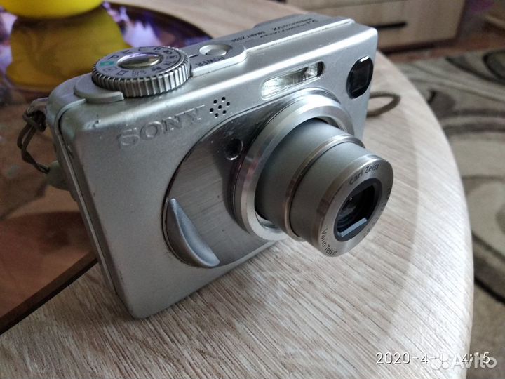 Sony фотоаппарат Cyber-Shot DSC-W7