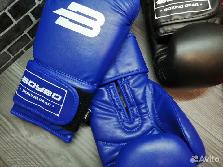Боксерские перчатки BoyBo
