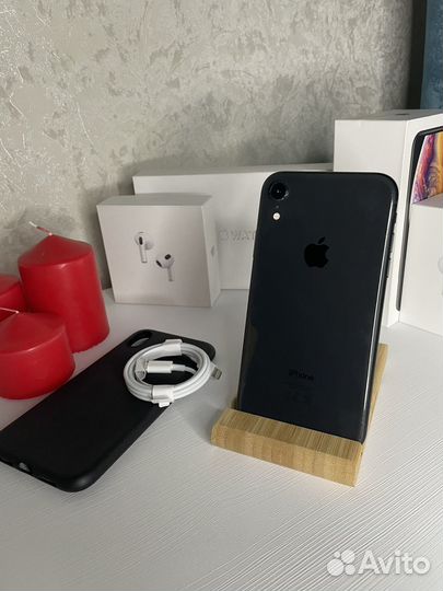 iPhone Xr, 64 ГБ