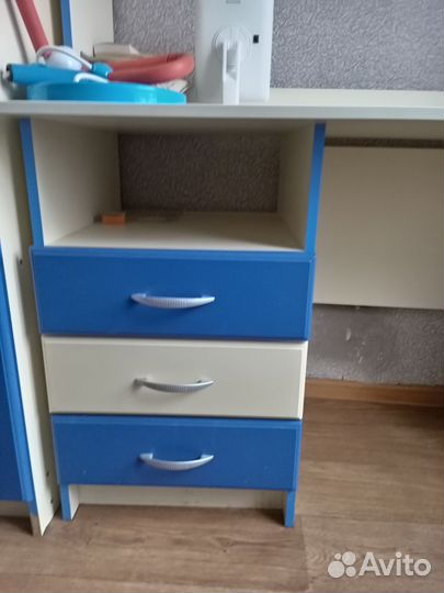 Компьютерный стол