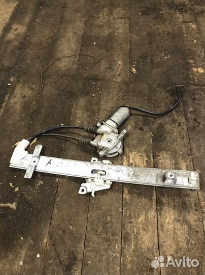 Стеклоподьемник задний левый KIA sportage 1