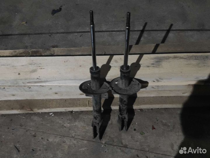 Стойки renault duster