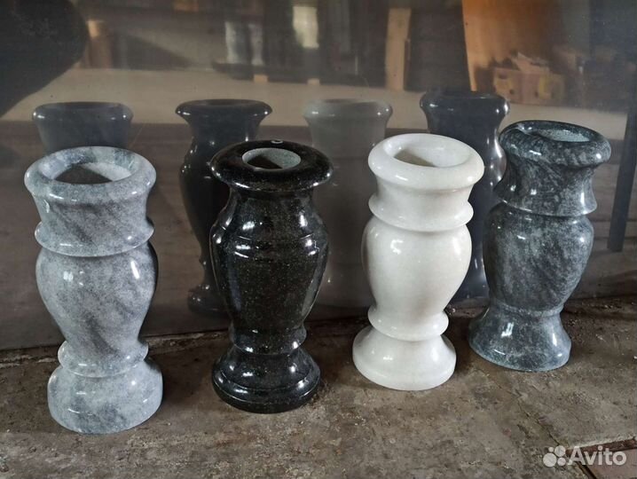 Вазы из гранита