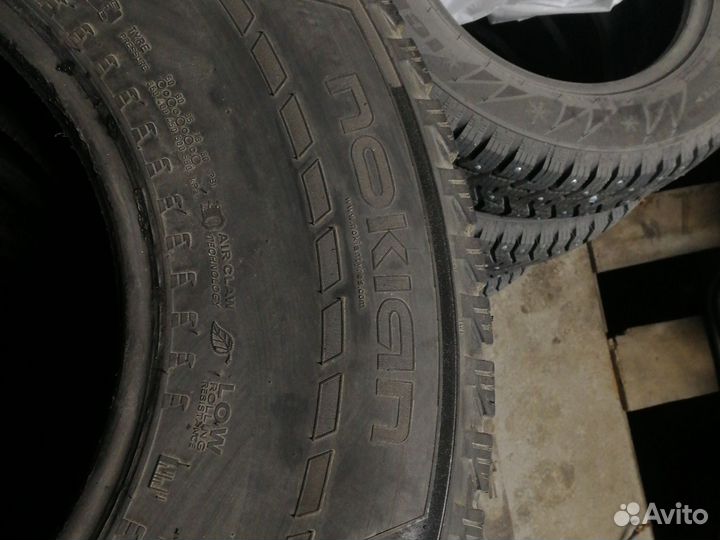 Nokian Tyres Hakkapeliitta LT2 285/75 R16 27J