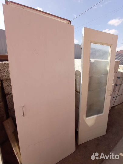 Межкомнатные двери б/у с коробкой