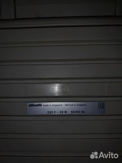 Печатная пишущая машинка Olivetti