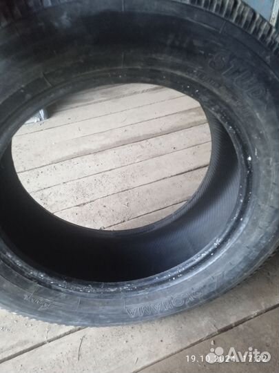 Yokohama Ice Guard IG60 215/60 R16