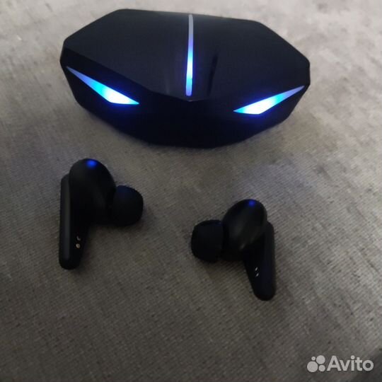 Беспроводные наушники бу