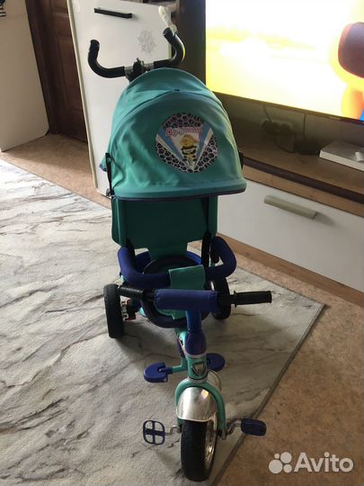 Трехколесный велосипед с родительской ручкой