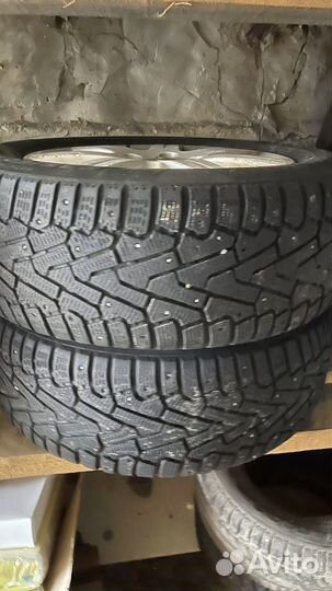 R18 Pirelli Ice Zero 235/60, PCD 5x130 DIA 67