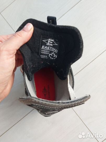 Коньки хоккейные детские 33 размер