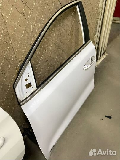 Дверь передняя левая Kia Sportage 4