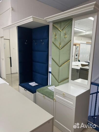 Своя фабрика, прихожая