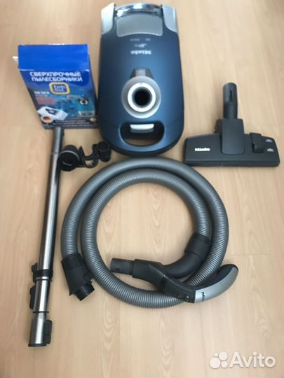 Пылесос Miele /аксессуары