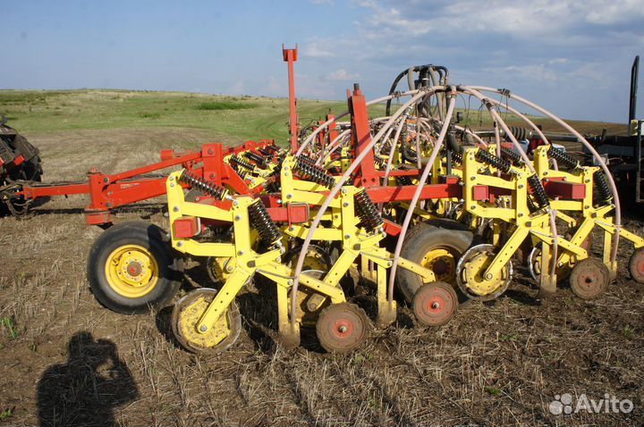 Сеялка Bourgault 8810, 2023