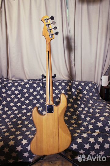 Jazz bass