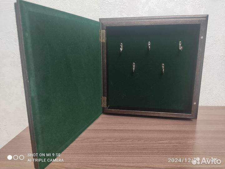 Ключница настенная из дерева