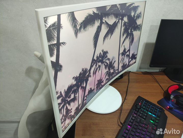 Игровой монитор Samsung 32 LC32F391fwixci