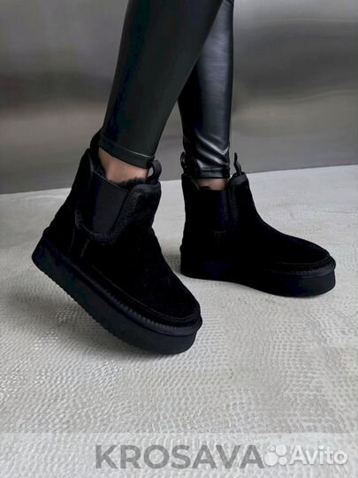 UGG Neumel Chelsea Platform