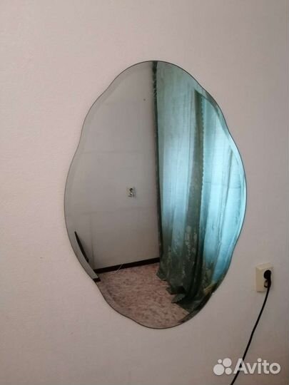 Зеркало настенное