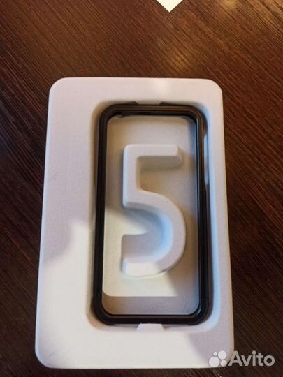 Бампер на iPhone 5