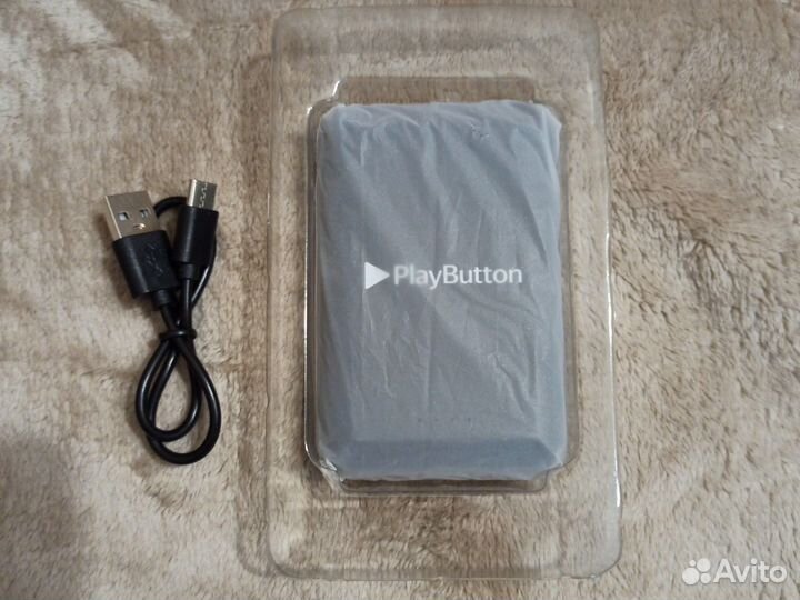 Внешний аккумулятор с беспроводной зарядкой 5000мА