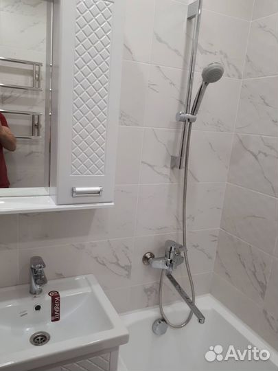 Мастер по укладки плитки