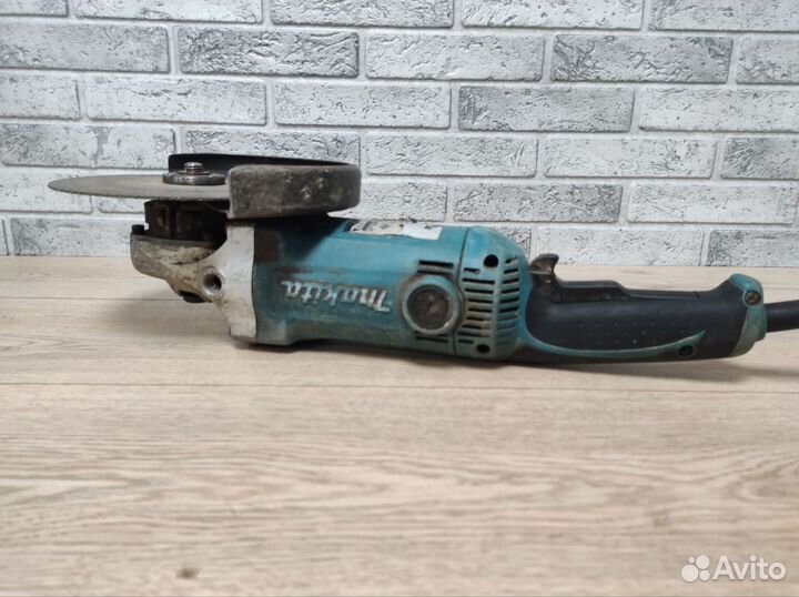 Болгарка Makita GA9050