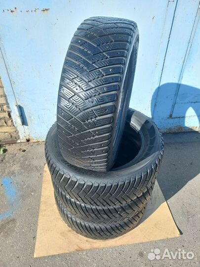 Goodyear UltraGrip Ice Arctic SUV 235/60 R18