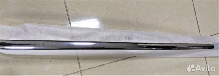 Накладка на край 5-й двери Nissan Juke KE7911KA20