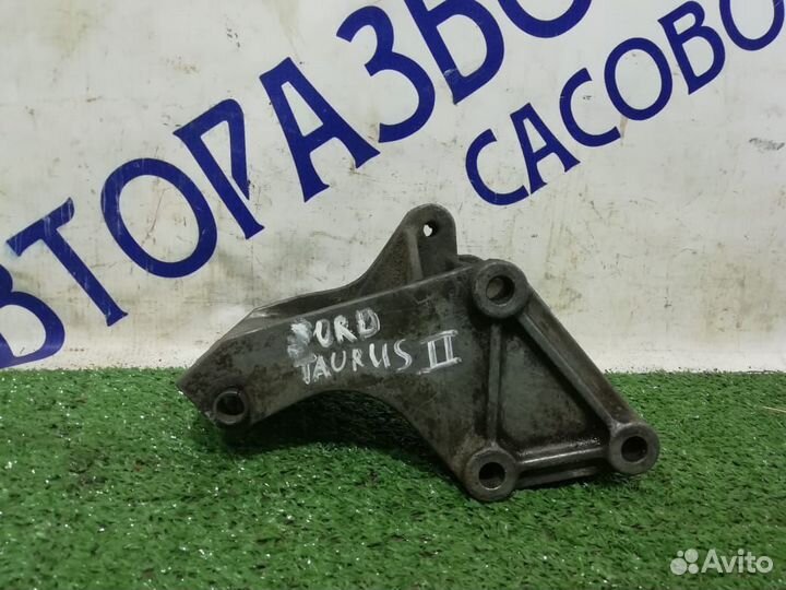 Кронштейн генератора ford taurus 3,0